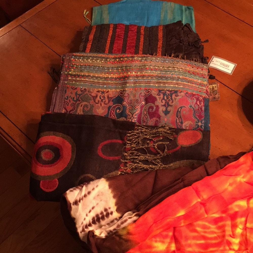 Set if 5 scarfs